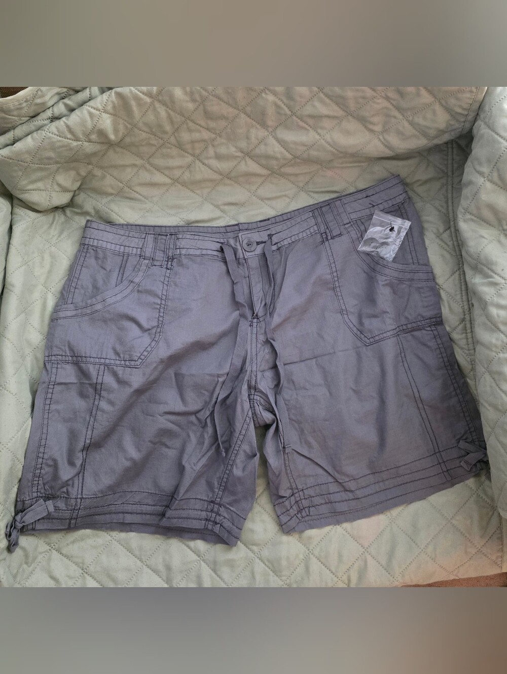 NEW- OP Women’s Size 17 Cargo Shorts in Gray